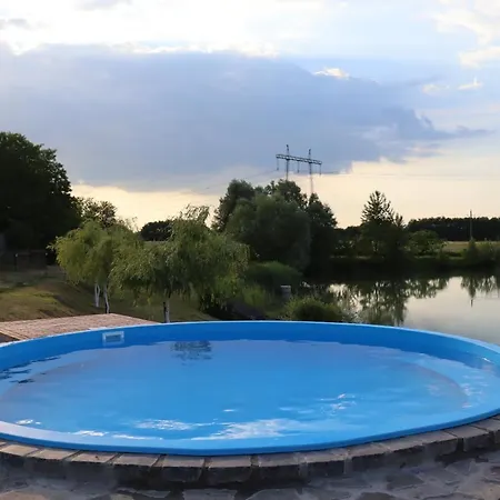 Pimpernel Piknik Park Hotel