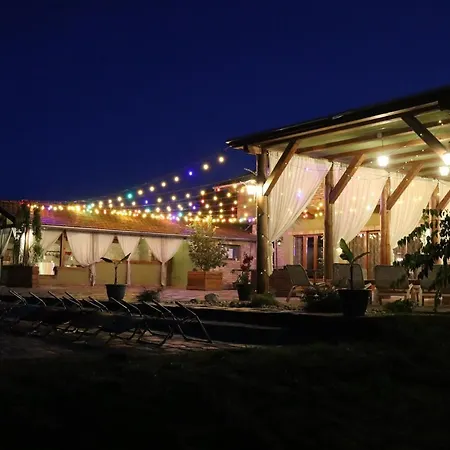 Pimpernel Piknik Park Hotel Vacratot