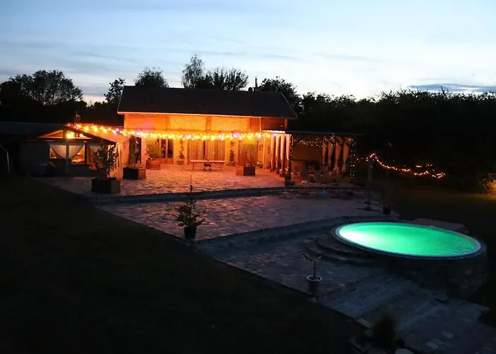Hotel Pimpernel Piknik Park *